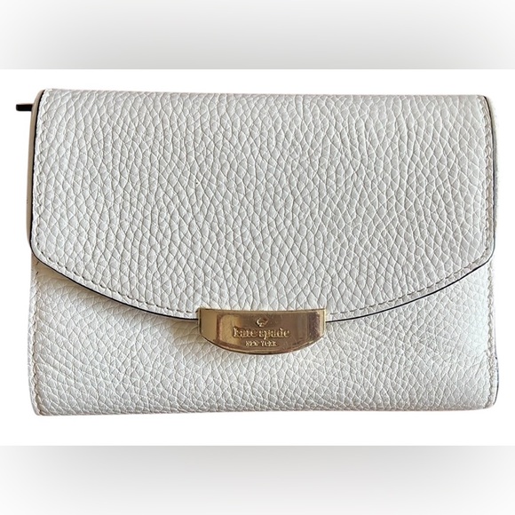 kate spade Handbags - Hostess Pick 🥳💥Kate Spade White Wallet with Pebbled Leather and Gold Hardware